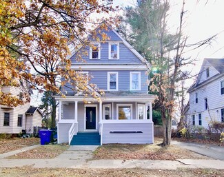 917 Sumner Ave, Springfield, MA 01118