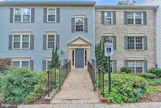 7743 Inversham Dr Unit 197, Falls Church, VA 22042
