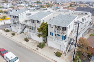 726 5th St, Hermosa Beach, CA 90254