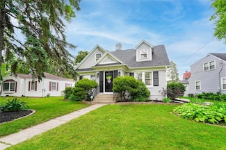 726 W 9th St S, Newton, IA 50208