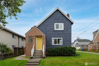 2609 N 8th St, Tacoma, WA 98406