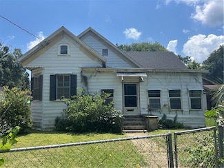 1813 Old Shell Rd, Mobile, AL 36607