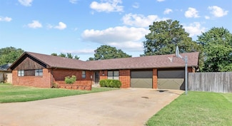 514 Oak Dr, Weatherford, OK 73096