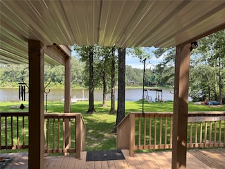 653 Terrace Trail, Goodrich, TX 77335