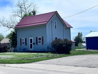610 E 5th St, Tama, IA 52339