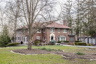 160 E 71st St, Indianapolis, IN 46220