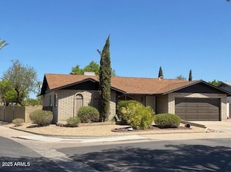 1102 E Grandview Rd, Phoenix, AZ 85022