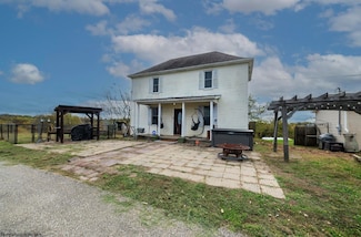 379 Rahm Dr, Proctor, WV 26055
