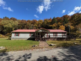 3745 Camp Creek Rd, Bomont, WV 25030
