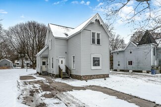 556 Phelps Ave, Kalamazoo, MI 49048
