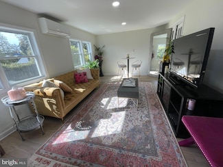 304 Anderson Ave, Rockville, MD 20850