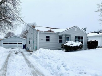 4022 40th St, Des Moines, IA 50310