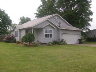 47 Central Ave, Elkview, WV 25071