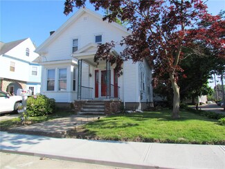 32 Gardner Ave, West Warwick, RI 02893