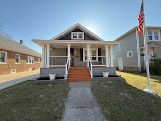 29 N Martin Ave, Waukegan, IL 60085
