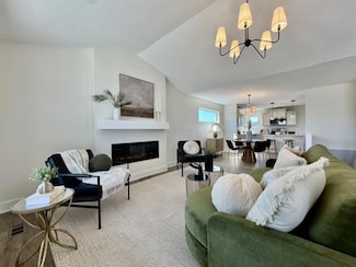 305 S Valley View Dr, Norwalk, IA 50211