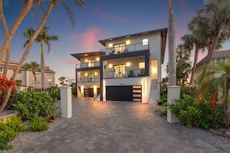12400 Capri Cir N, Treasure Island, FL 33706