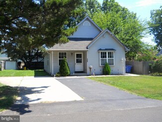 104 Arch Ave, Laurel Springs, NJ 08021