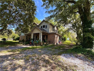 1057 West Rd, Chesapeake, VA 23323