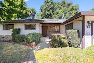 708 Riverlake Way, Sacramento, CA 95831