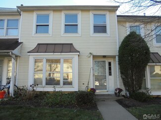 5 Heather Way, Sayreville, NJ 08872