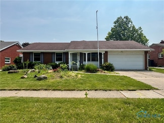 519 Lawson St, Oregon, OH 43616