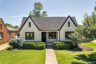 1547 S Columbia Ave, Tulsa, OK 74104
