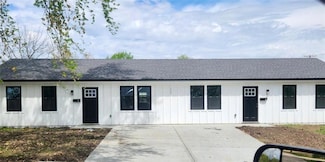 705 W Pleasant St, Odessa, MO 64076