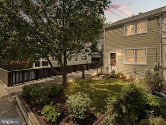5403 8th Place S, Arlington, VA 22204
