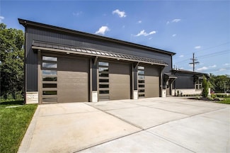 15021 Broadmoor St, Overland Park, KS 66223