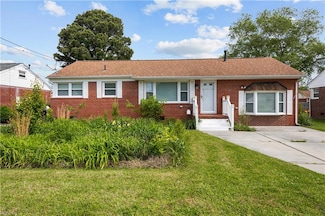 15 Eastlawn Dr, Hampton, VA 23664