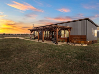 140 Homestead Dr, Lampasas, TX 76550