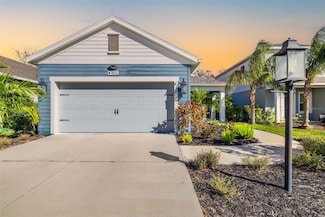 3632 Shimmering Oaks Dr, Parrish, FL 34219