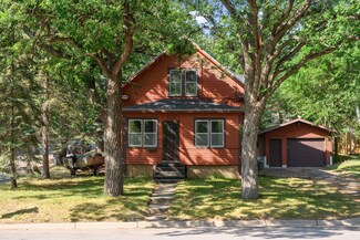 505 5th St S, Sauk Rapids, MN 56379