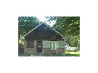 201 N Carlisle St, Sugar Creek, MO 64054