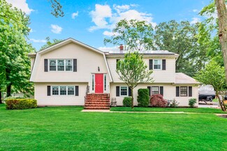 55 Murphy Rd, Port Monmouth, NJ 07758