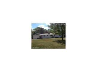 18476 Orchard Hill Dr, Bedford, OH 44146