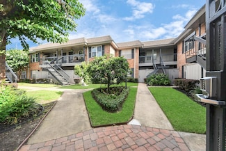 1223 Augusta Dr Unit 19, Houston, TX 77057