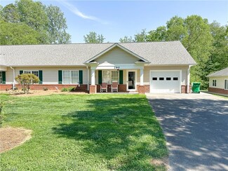 260 S Boyles St Unit 17B, Pilot Mountain, NC 27041