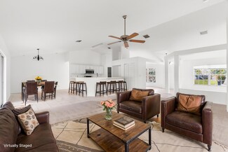 425 SW Bradshaw Cir, Port Saint Lucie, FL 34953