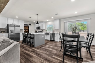 148 Syrah St, La Vernia, TX 78121