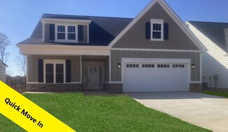 711 Elmwood Ave, Lynchburg, VA 24503