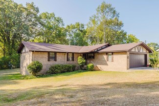 1801 Dogwood Dr, Malvern, AR 72104