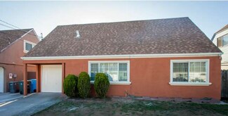 720 Claridge Dr, Pacifica, CA 94044
