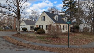 8 Lois St, South Hamilton, MA 01982