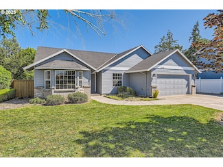 1020 E 3rd St, Yamhill, OR 97148