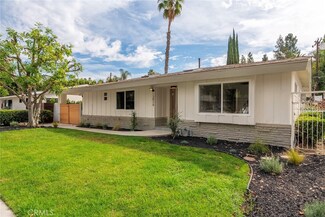 13824 Cumpston St, Sherman Oaks, CA 91401