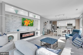 145 Riverhaven Dr Unit 313, National Harbor, MD 20745