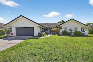 134 Meadowlark Dr, Royal Palm Beach, FL 33411