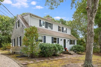 29 Wing Rd, Pocasset, MA 02559